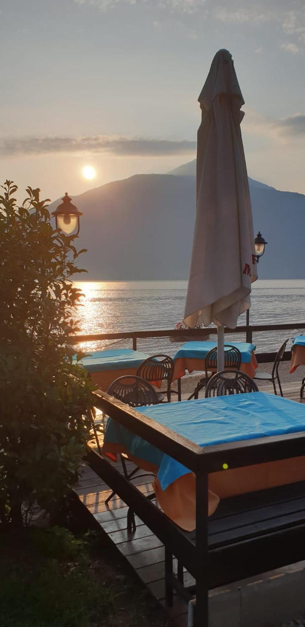 Residence Laguna Beach Pianello Del Lario Zewnętrze zdjęcie