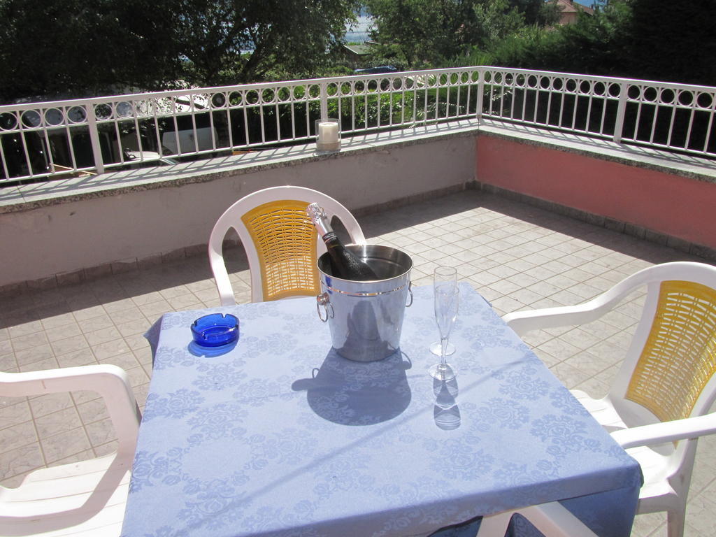 Residence Laguna Beach Pianello Del Lario Zewnętrze zdjęcie