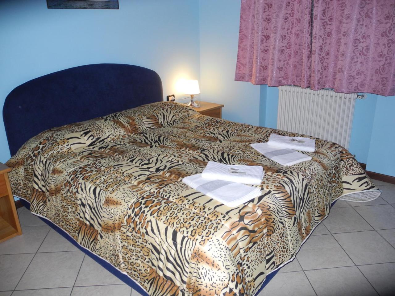 Residence Laguna Beach Pianello Del Lario Zewnętrze zdjęcie