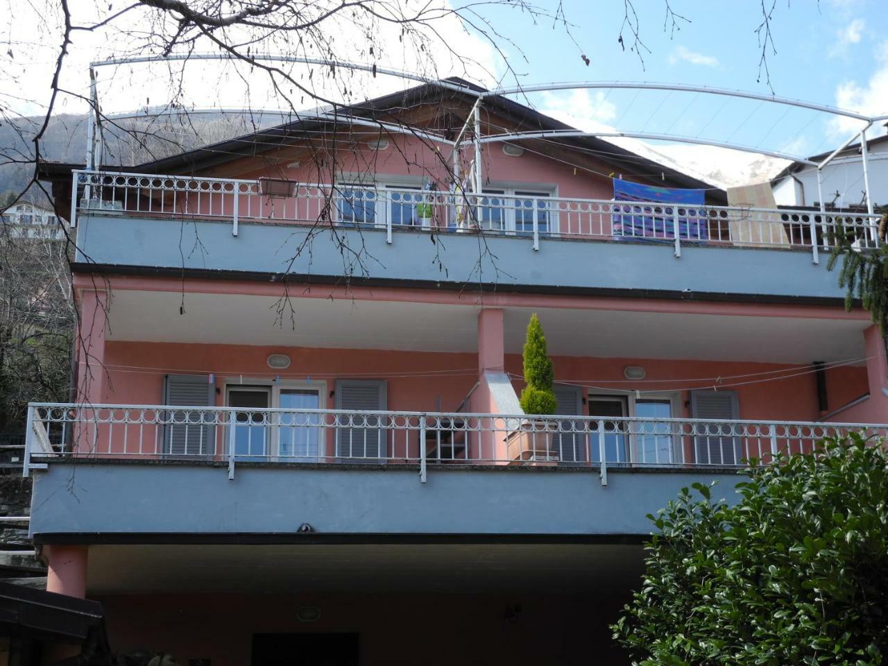 Residence Laguna Beach Pianello Del Lario Zewnętrze zdjęcie