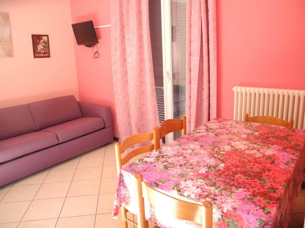 Residence Laguna Beach Pianello Del Lario Zewnętrze zdjęcie